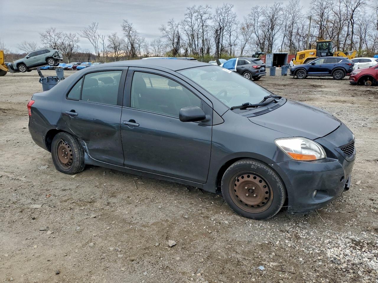 Toyota Yaris Image 11