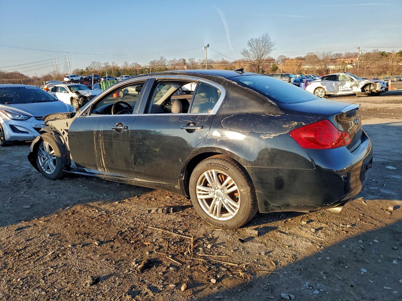 INFINITI G37 Image 3