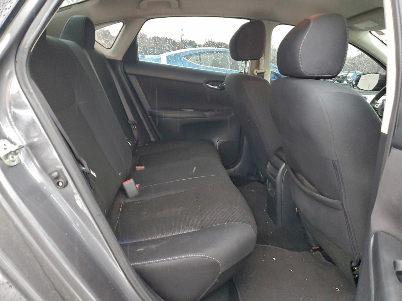 Nissan Sentra S Image 5