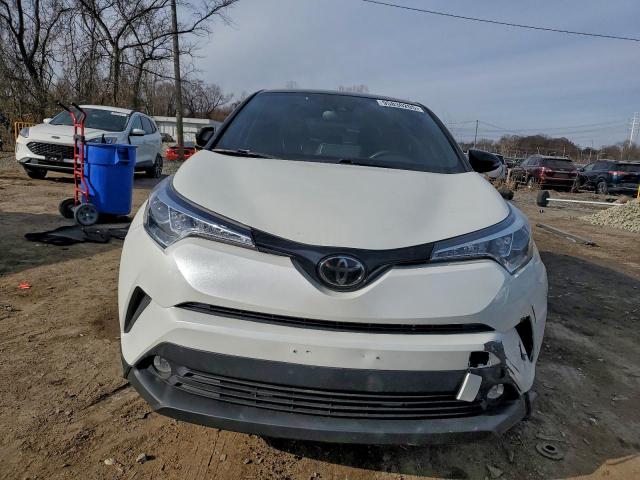 Toyota C-HR Xle Image 5