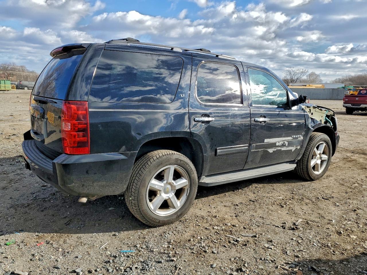 Chevrolet Tahoe C1500 Lt Image 4