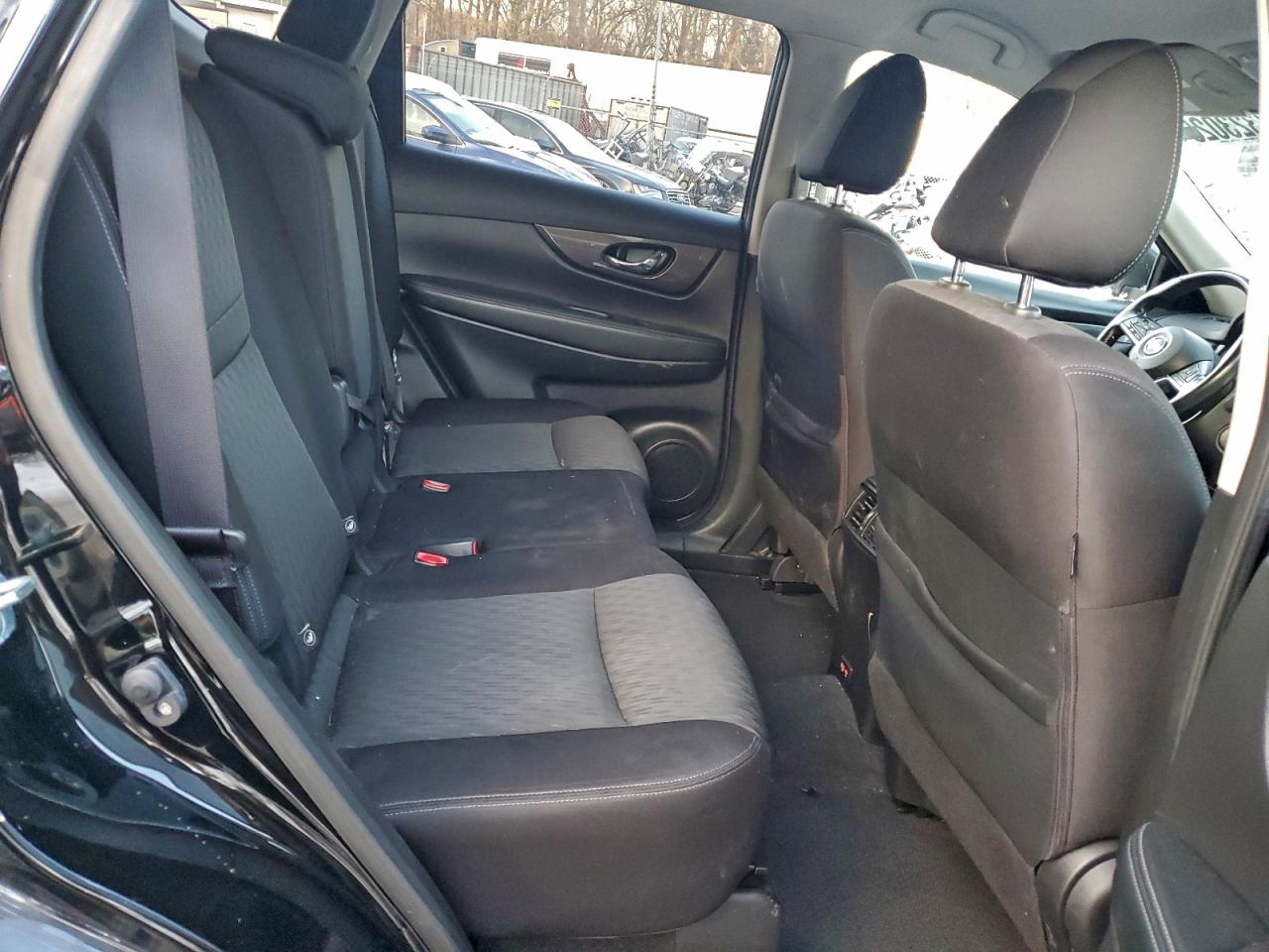 Nissan Rogue S Image 11