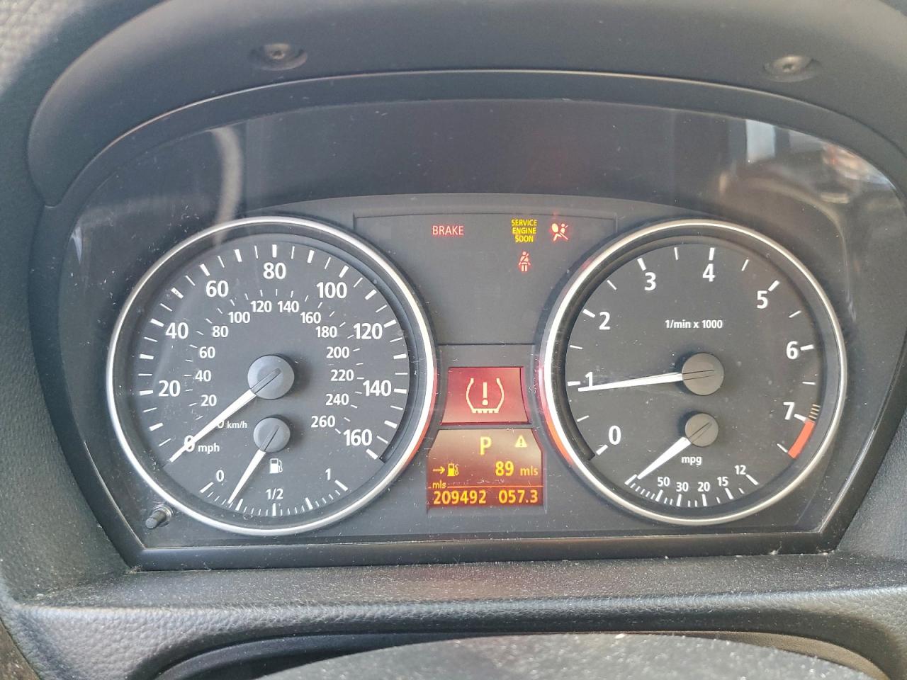 BMW 3 Series I Image 8