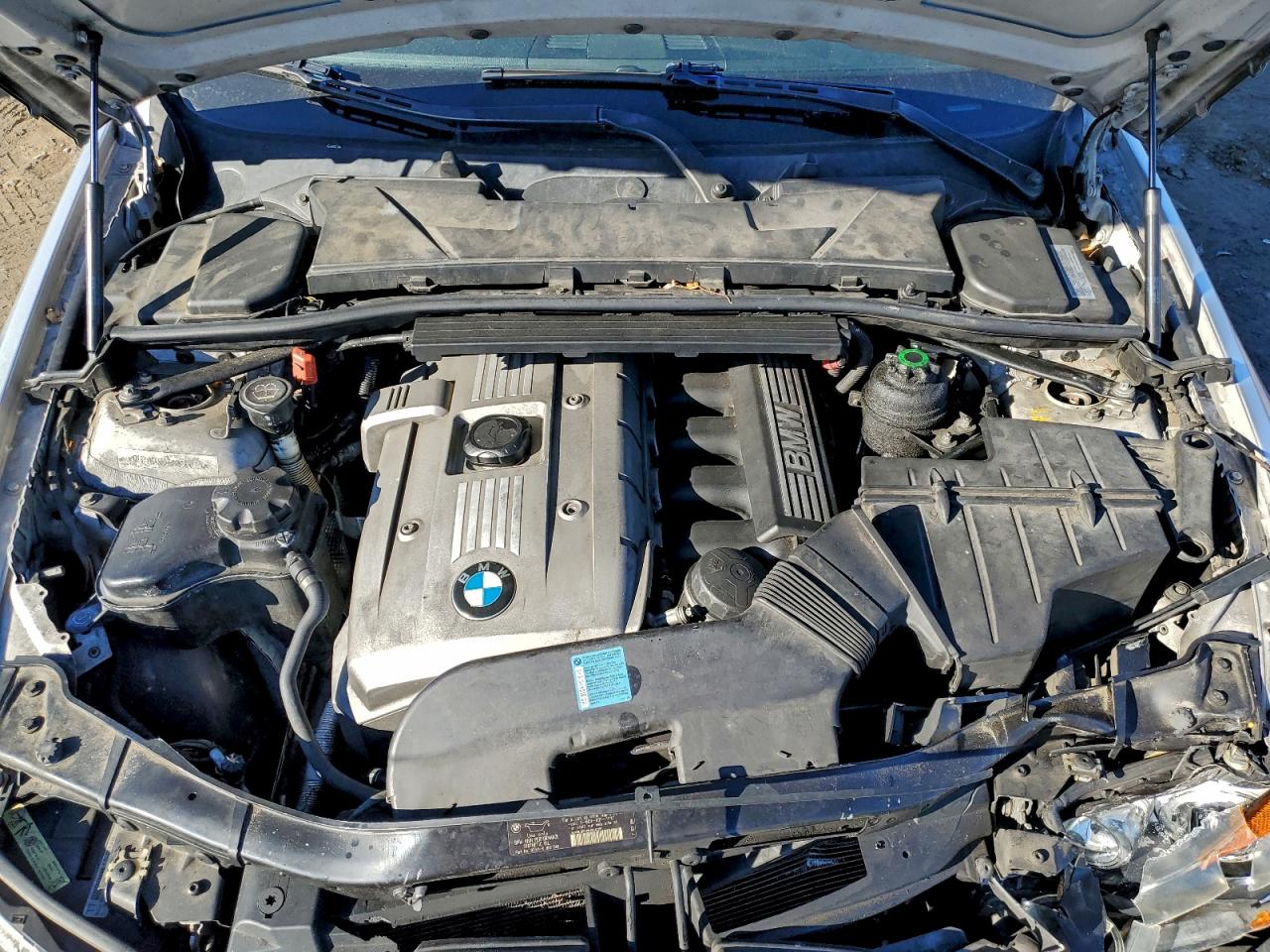 BMW 3 Series I Image 10