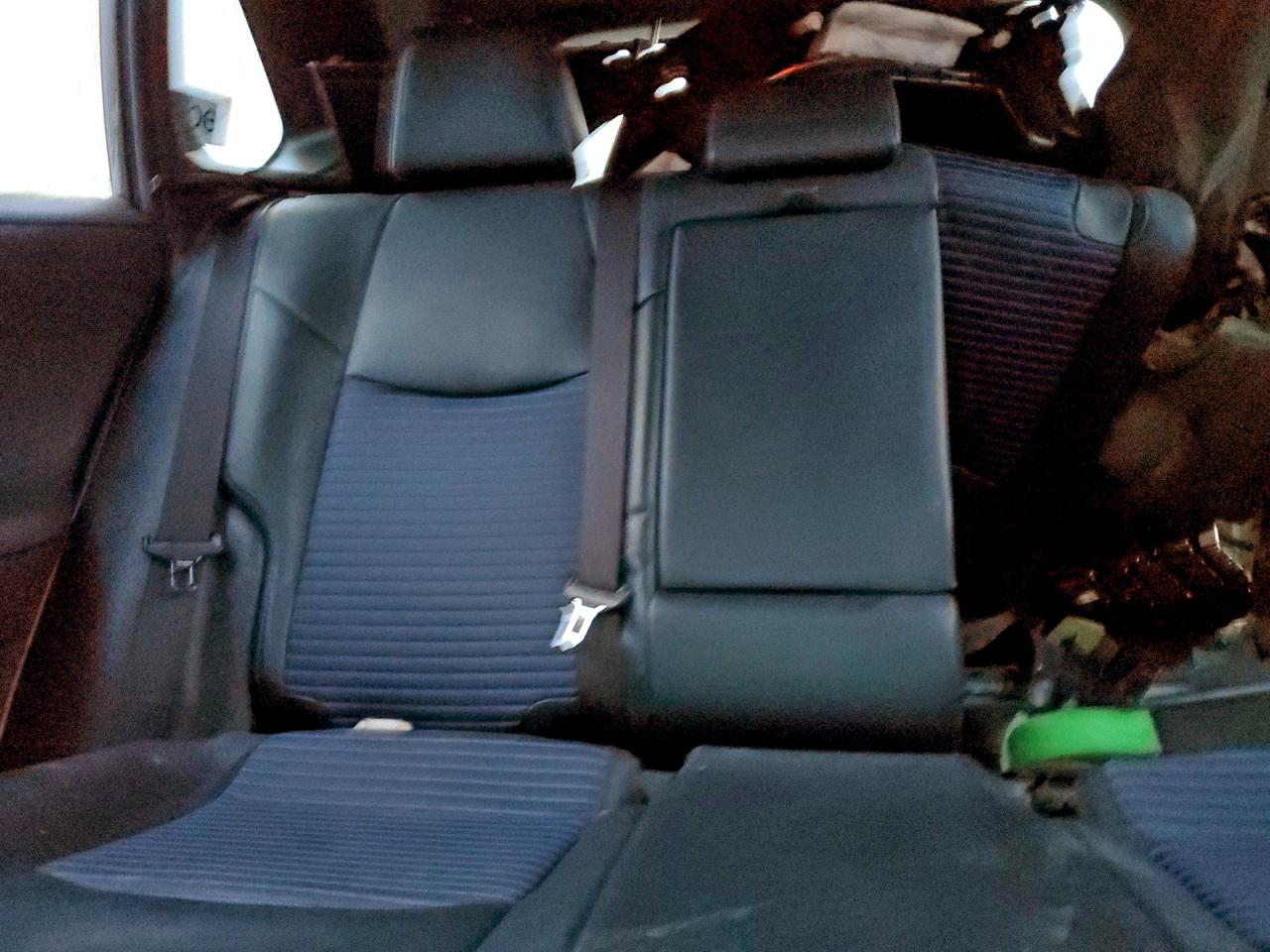 Toyota RAV4 Xse Image 4