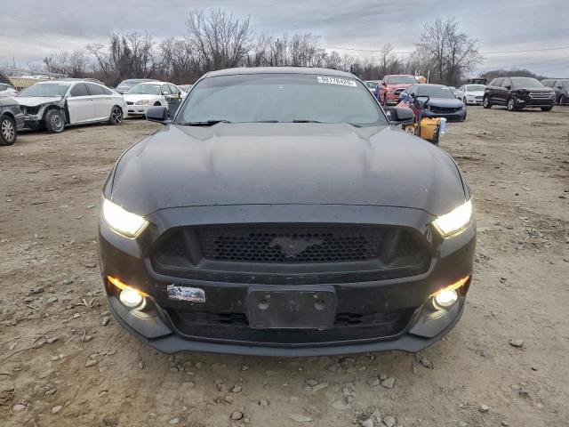 Ford Mustang Image 6