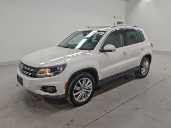  Salvage Volkswagen Tiguan