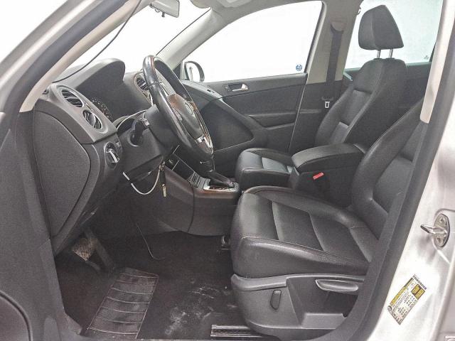 Volkswagen Tiguan S Image 6