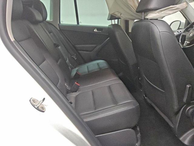 Volkswagen Tiguan S Image 7