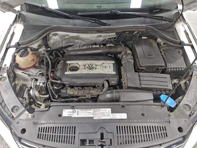 Volkswagen Tiguan S Image 11