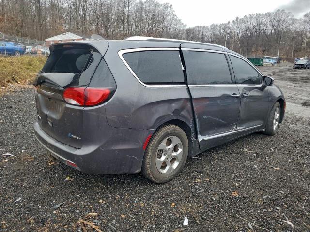 Chrysler Pacifica Hybrid Limited Image 2