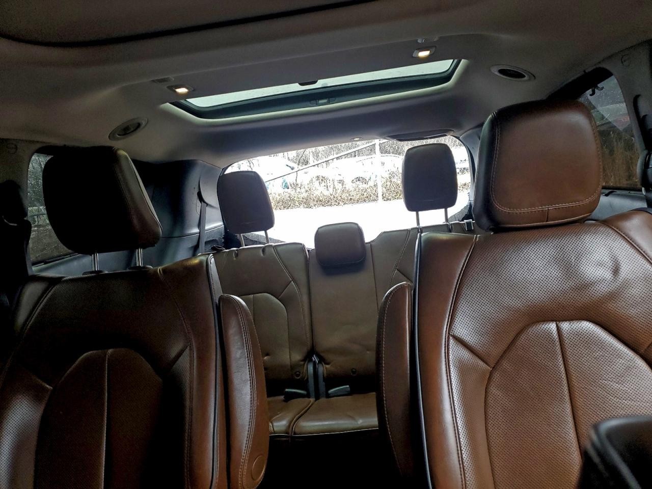 Chrysler Pacifica Hybrid Limited Image 7