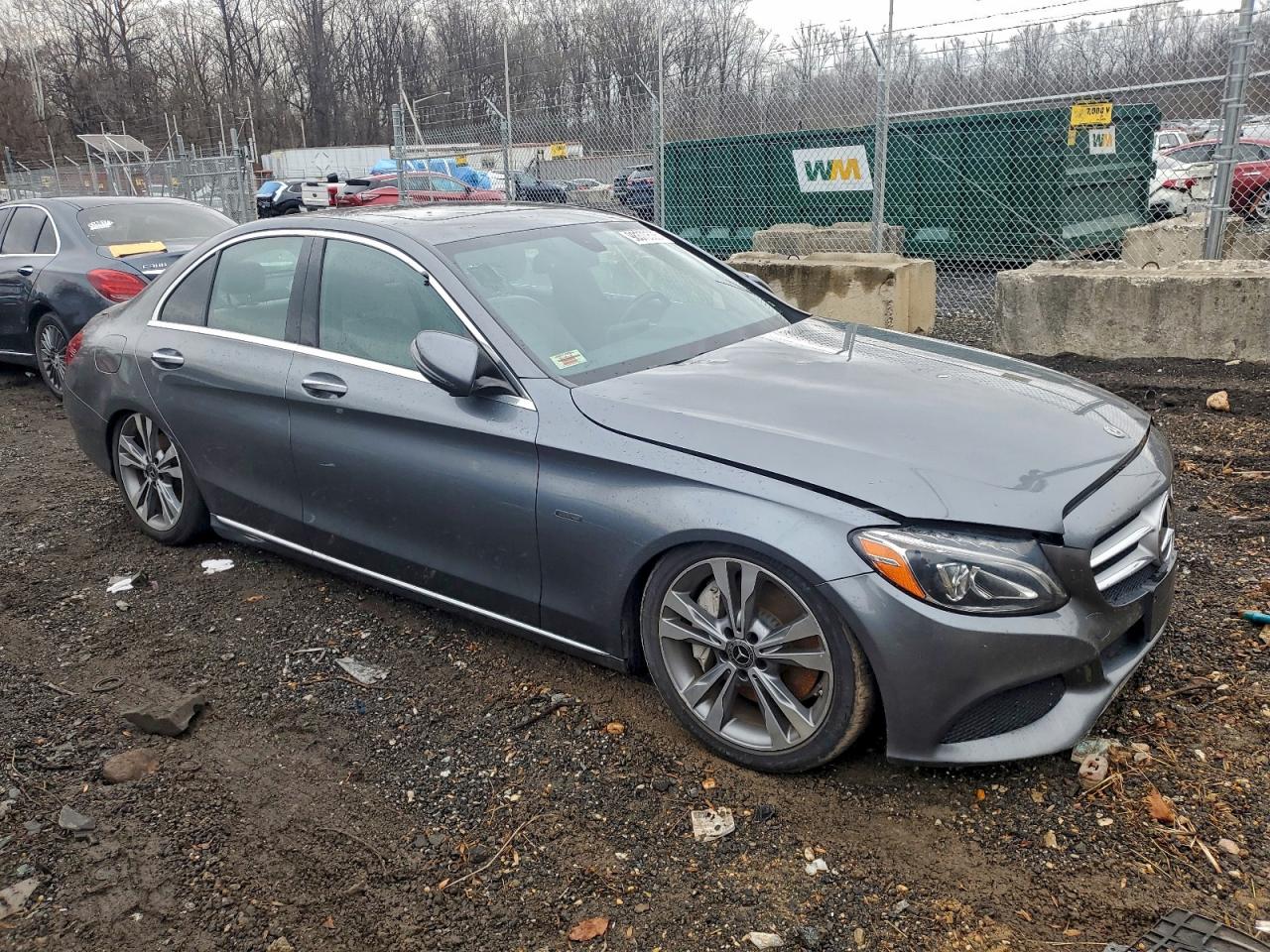 Mercedes-Benz C-Class 350e Image 9