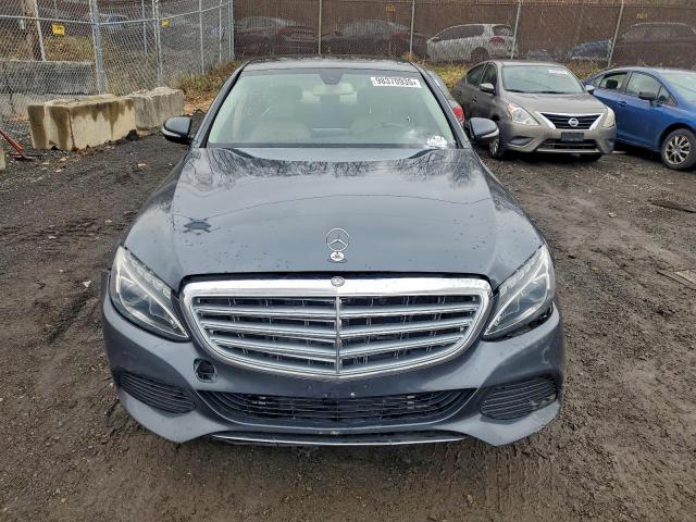 Mercedes-Benz C-Class 300 4matic Image 11