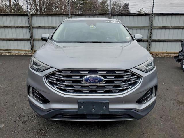 Ford Edge Titanium Image 12