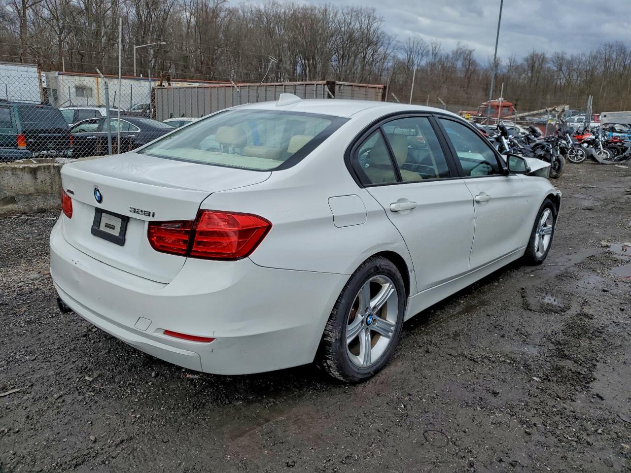 BMW 3 Series Xi Image 6