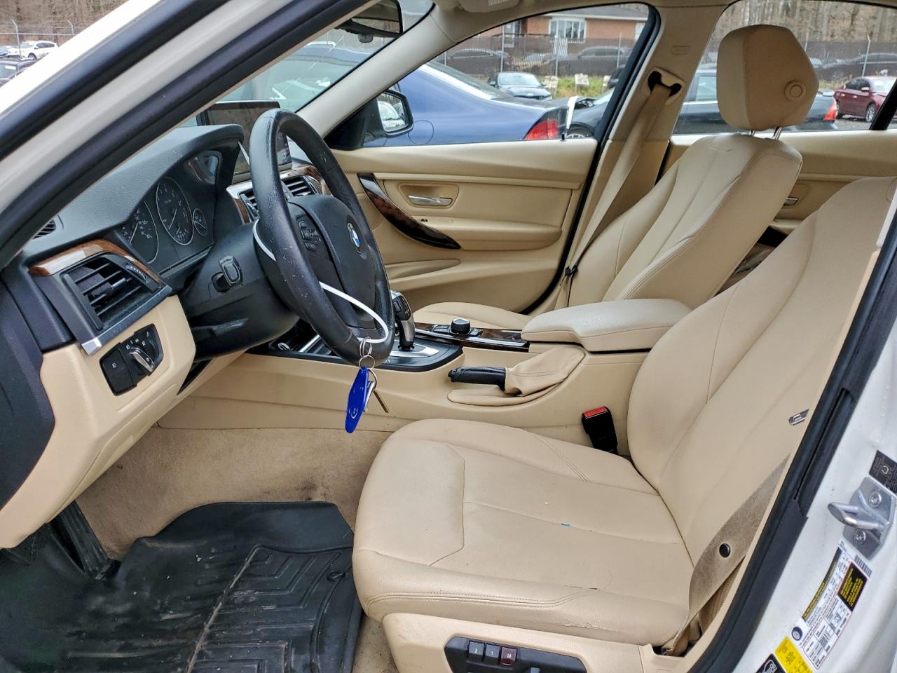 BMW 3 Series Xi Image 5