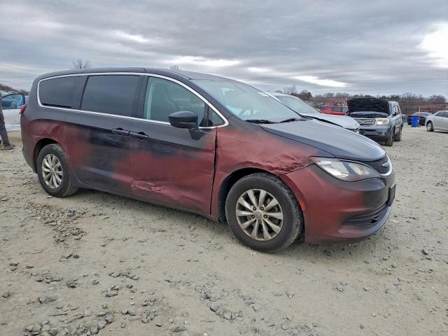 Chrysler Pacifica Touring Image 4