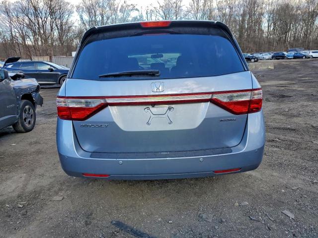 Honda Odyssey Touring Image 6