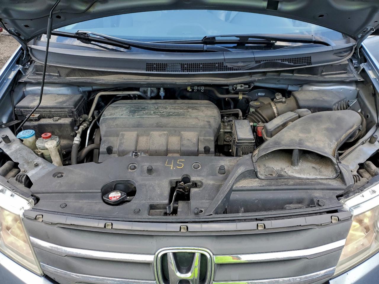 Honda Odyssey Touring Image 4