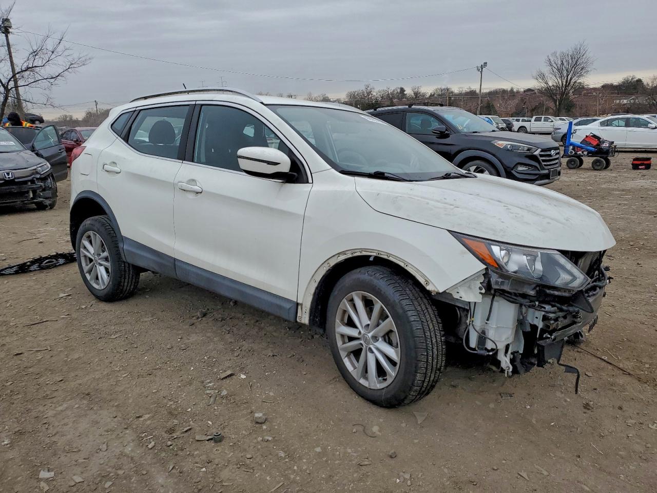 Nissan Rogue S Image 6