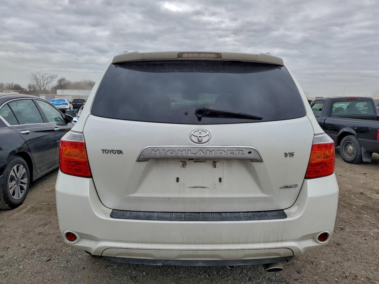 Toyota Highlander Limited Image 3