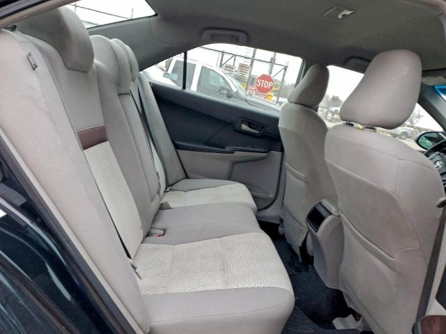 Toyota Camry Base Image 12