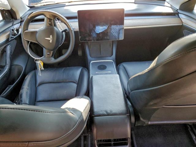 Tesla Model 3 Image 9