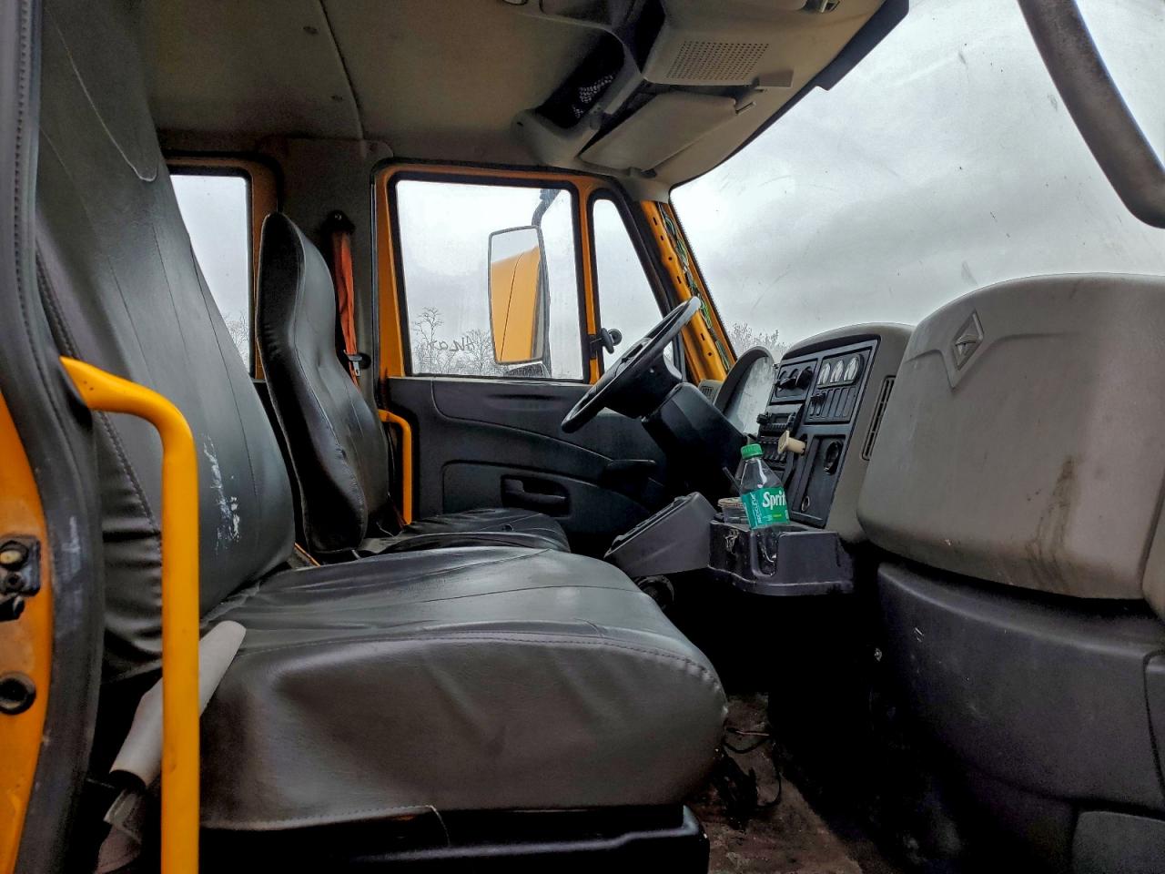 International 7000 7500 7500 Image 4