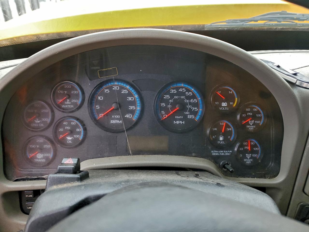 International 7000 7500 7500 Image 8