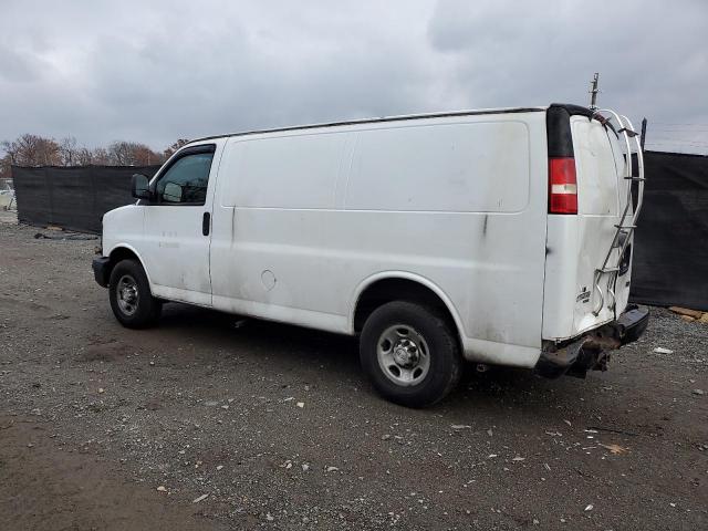 Chevrolet Express Image 2