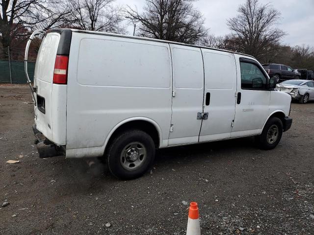 Chevrolet Express Image 3