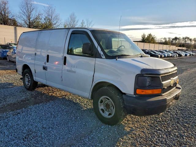 Chevrolet Express Image 12