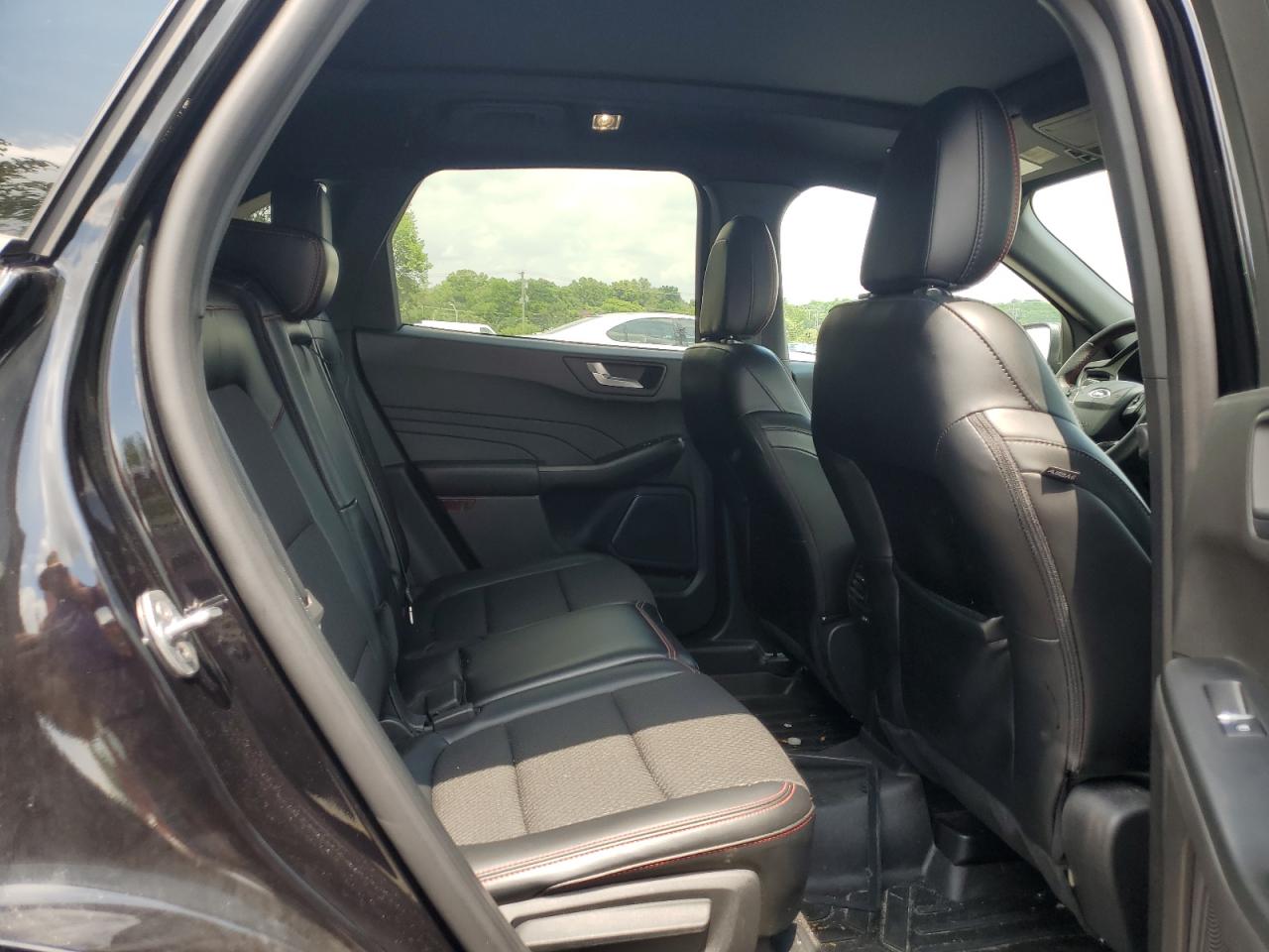 Ford Escape St Line Image 10