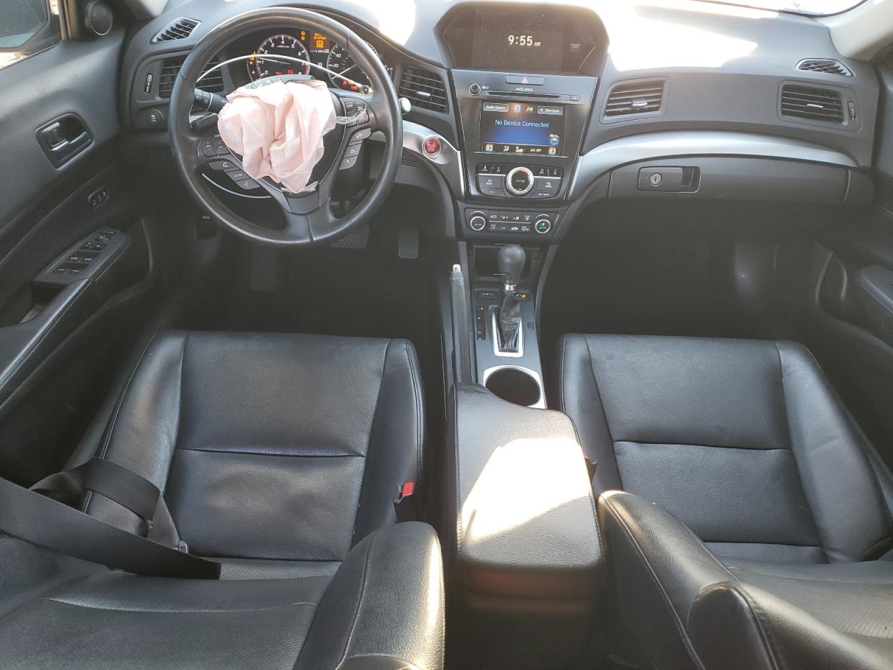 Acura ILX Premium Image 4