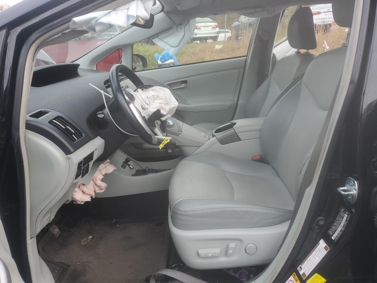 Toyota Prius Image 6