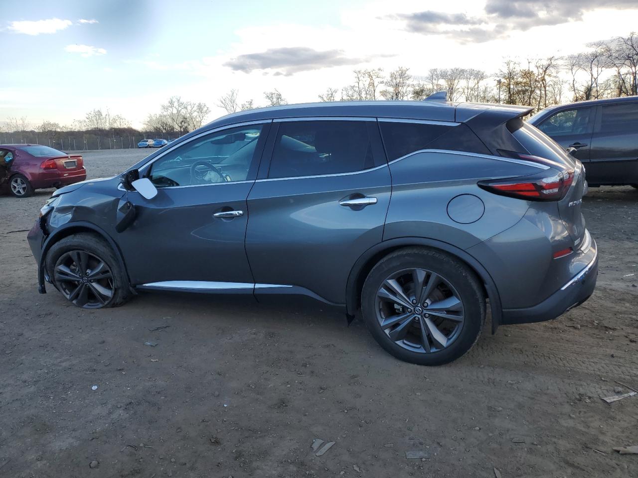 Nissan Murano Platinum Image 2