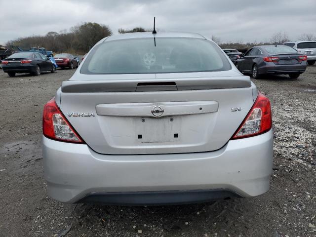 Nissan Versa S Image 3