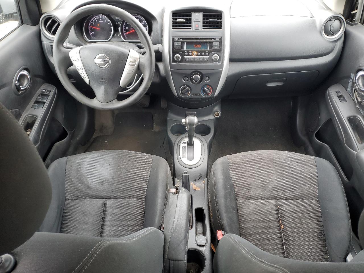 Nissan Versa S Image 11