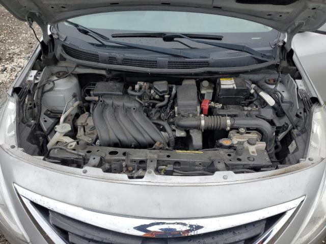 Nissan Versa S Image 5