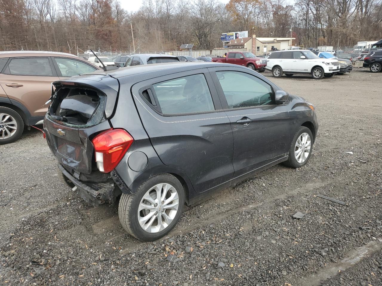 Chevrolet Spark 1lt Image 2