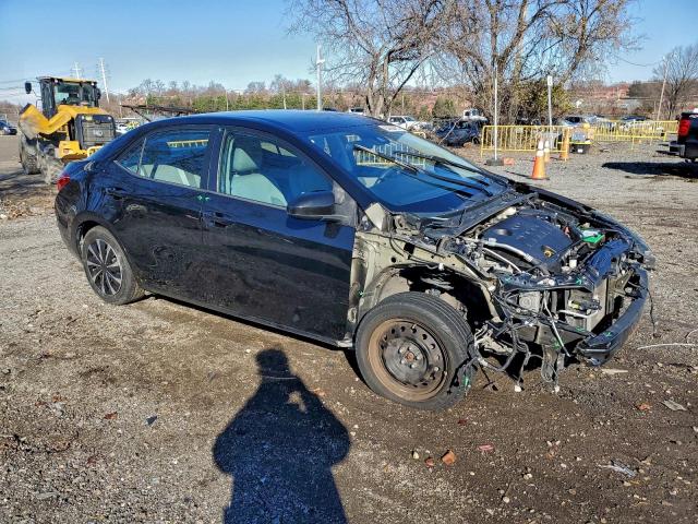 Toyota Corolla L Image 6