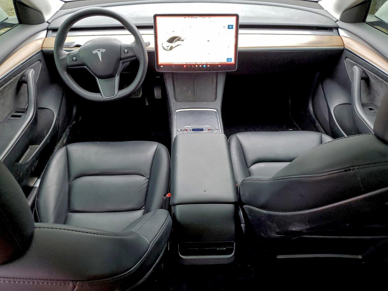 Tesla Model 3 Image 4