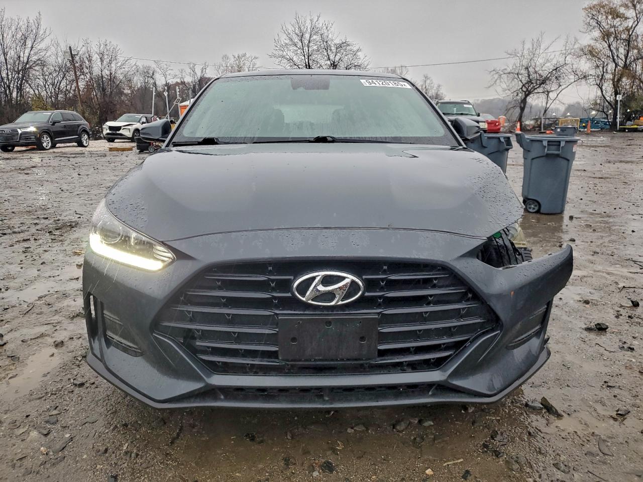 Hyundai VELOSTER Base Image 4