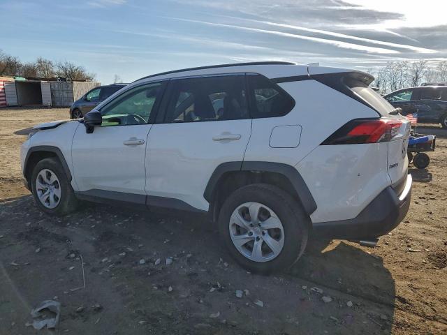 Toyota RAV4 Le Image 10