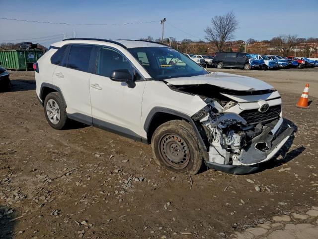 Toyota RAV4 Le Image 2