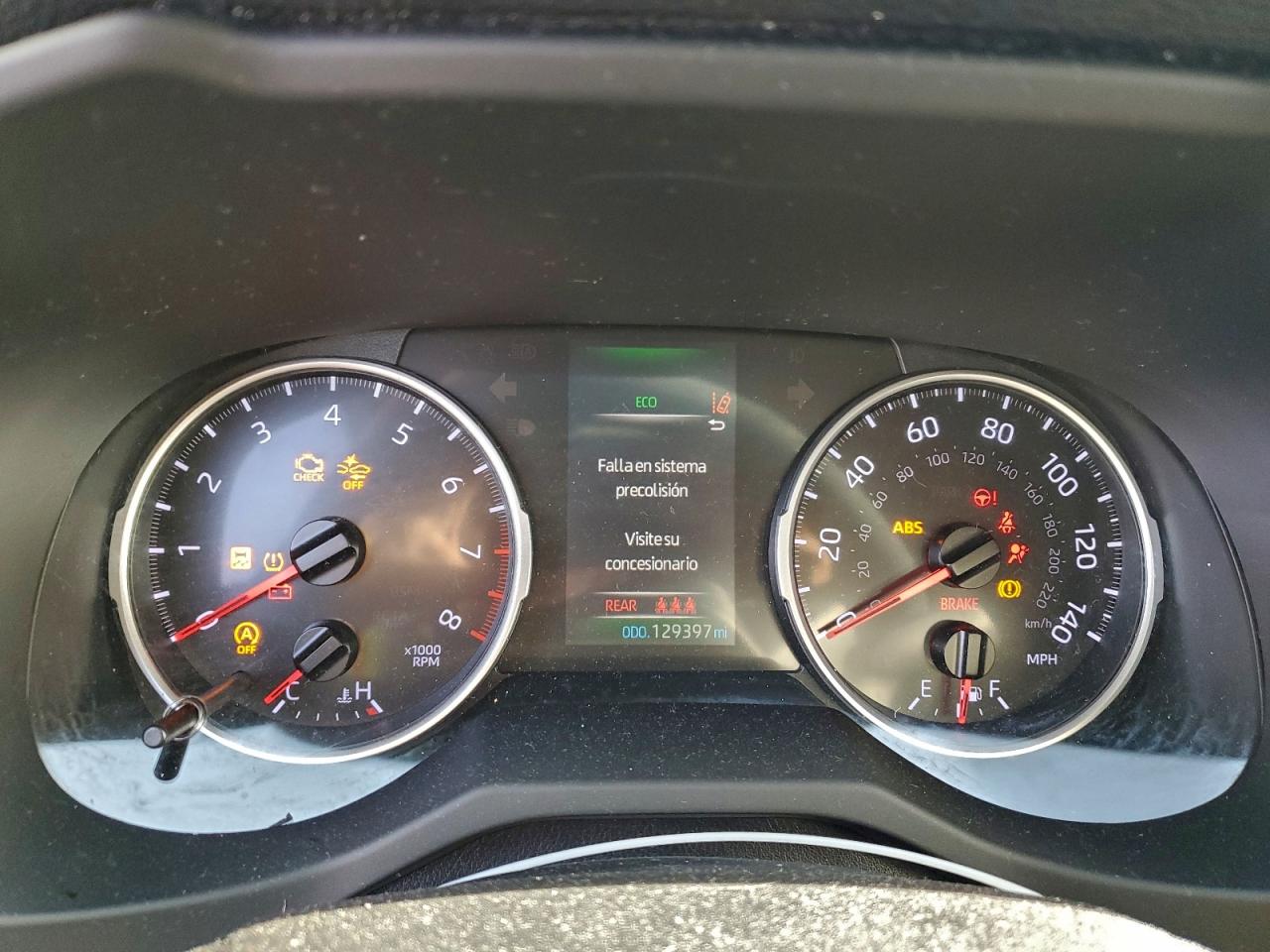 Toyota RAV4 Le Image 5