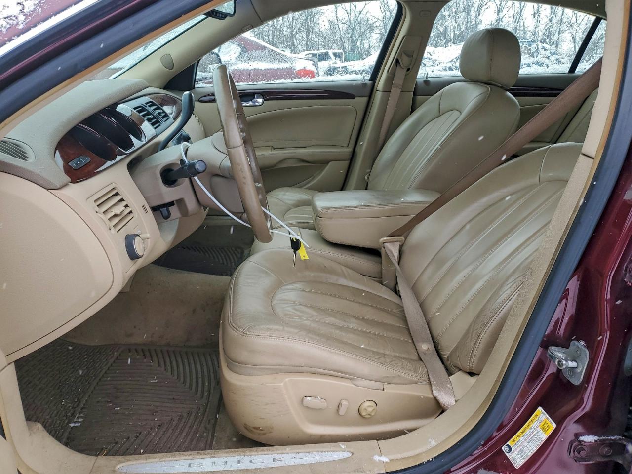 Buick Lucerne Cxl Image 3