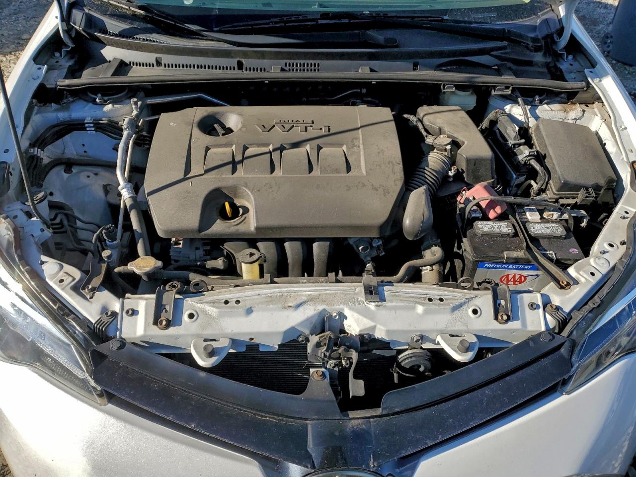 Toyota Corolla L Image 5