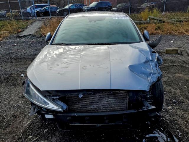 Hyundai ELANTRA Sel Image 3